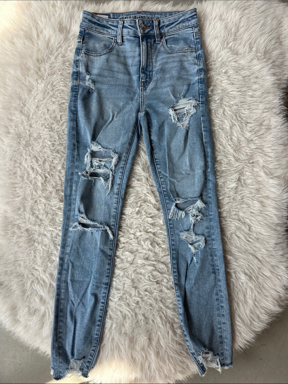 American Eagle Light Blue Distressed Women's Jeggings